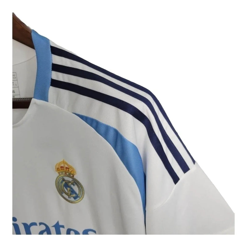 Camisa Real Madrid Edição Especial 23/24 - Torcedor Adidas Masculina - Branca com detalhes em azul