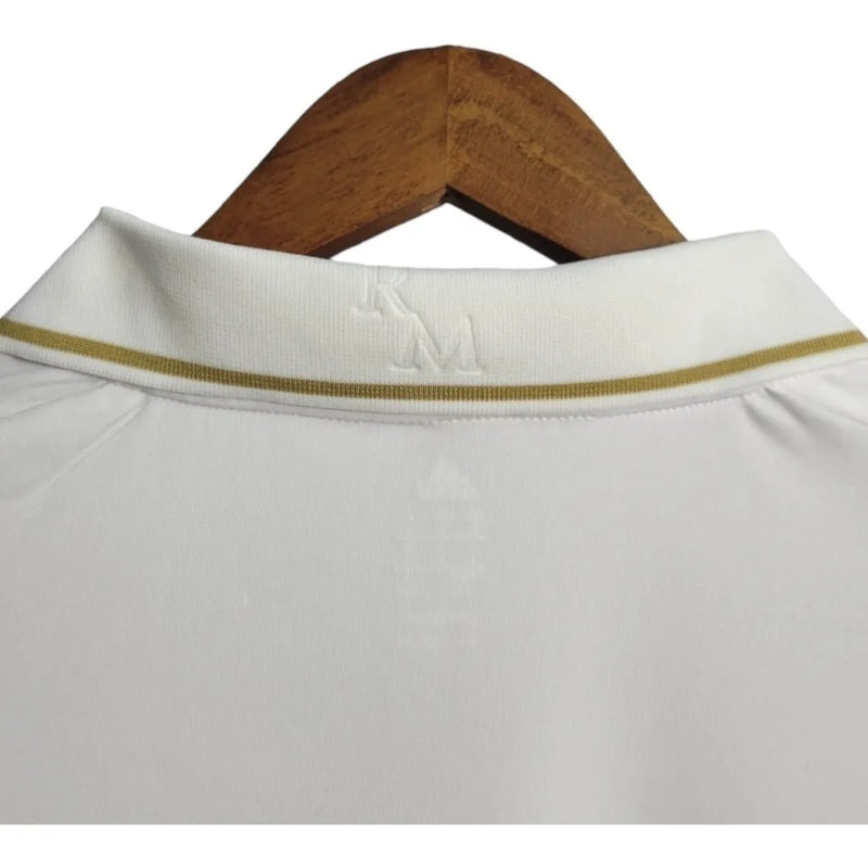 Camisa Retrô Real Madrid I 11/12 - Masculina Adidas - Branca com detalhes em dourado