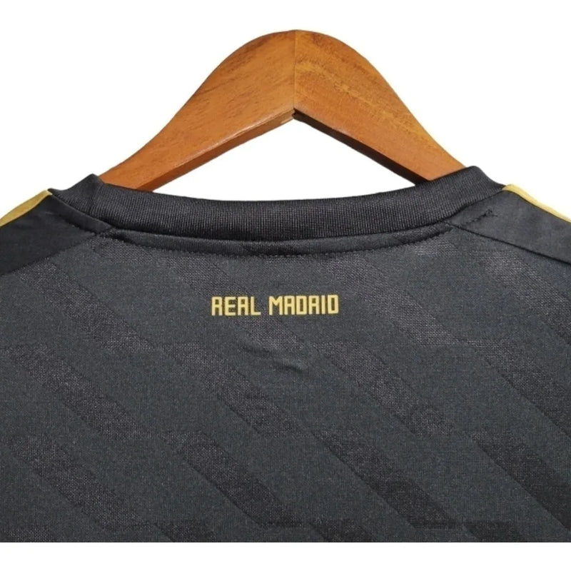 Camisa Retrô Real Madrid II 11/12 - Masculina Adidas - Preta com detalhes em dourado