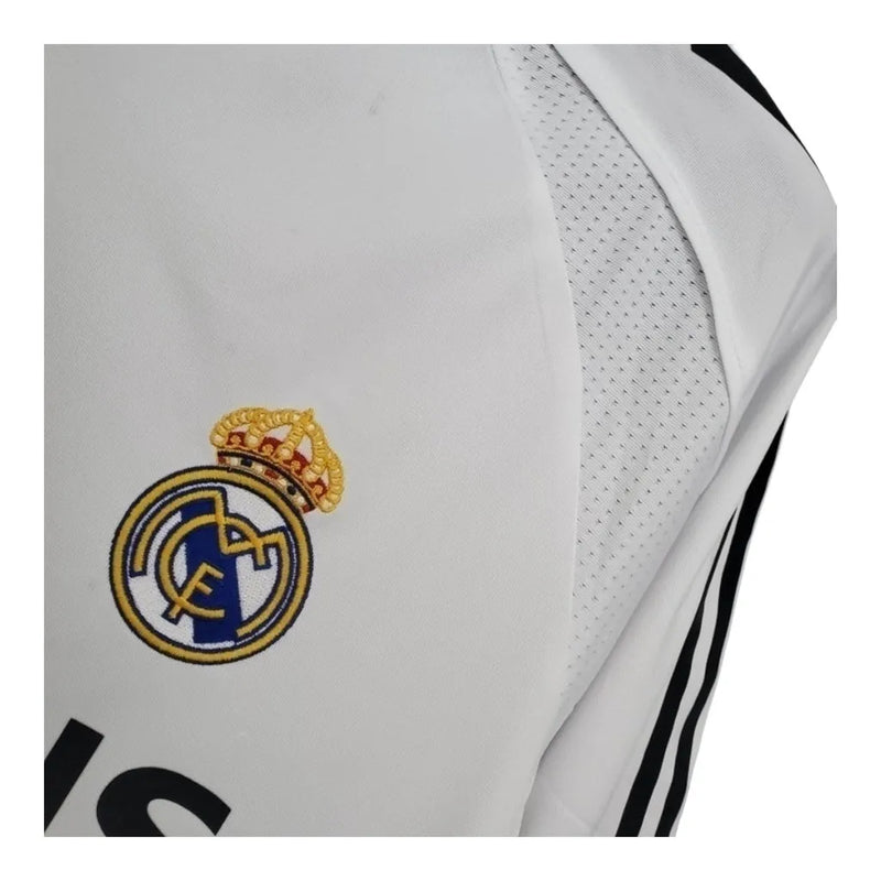 Camisa Retrô Real Madrid I 05/06 - Masculina Adidas - Branca com detalhes em preto