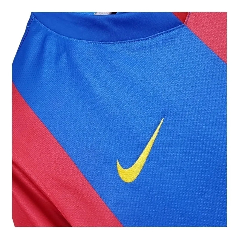 Camisa Retrô Barcelona I 06/07 - Masculina Nike - Azul e vermelha