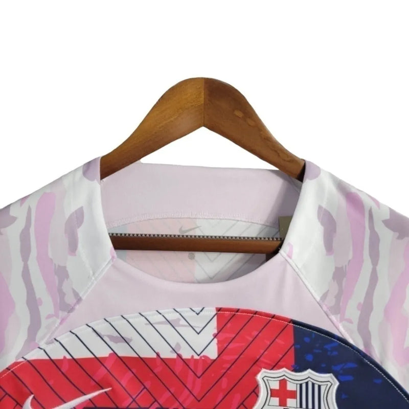 Camisa Treino Barcelona 23/24 - Torcedor Nike Masculina - Branca e rosa