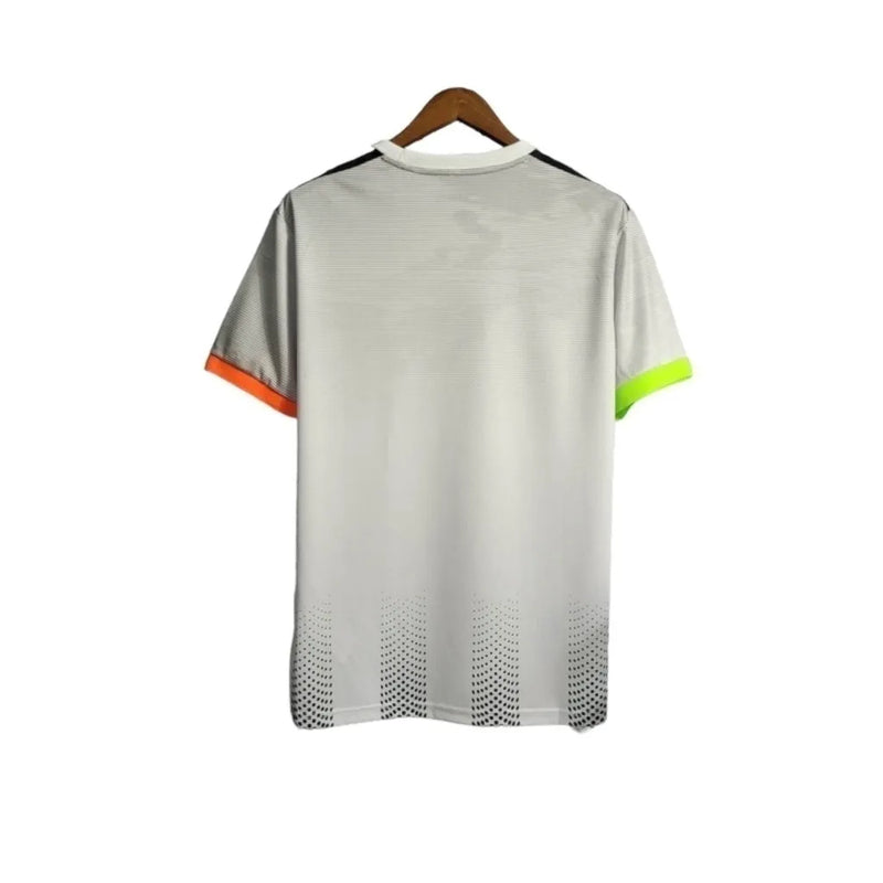 Camisa Retrô Juventus Edição especial 1919/1920 - Adidas Masculina - Branca com detalhes em preto e verde e laranja