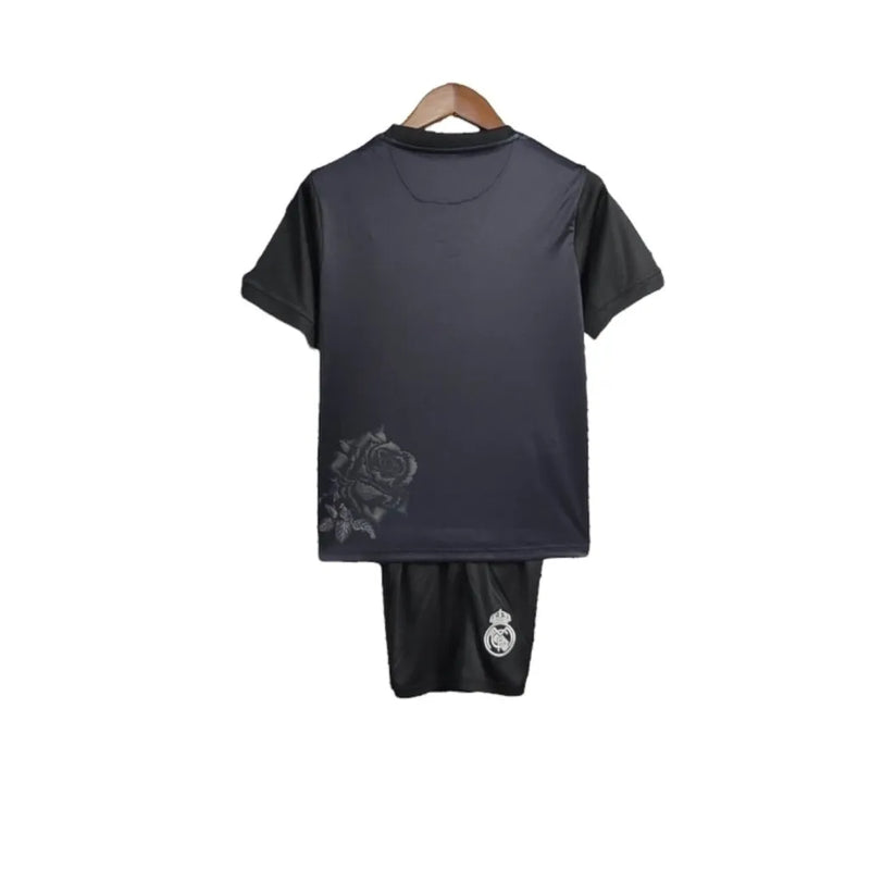 Kit Infantil Real Madrid Edição especial 24/25 - Y-3 - Preto com desenhos de rosas