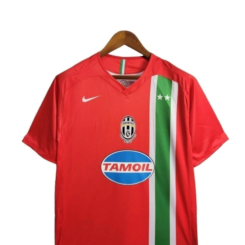 Camisa Retrô Juventus II 2005/2006 - Masculina Nike - Vermelha com detalhes em verde e branco