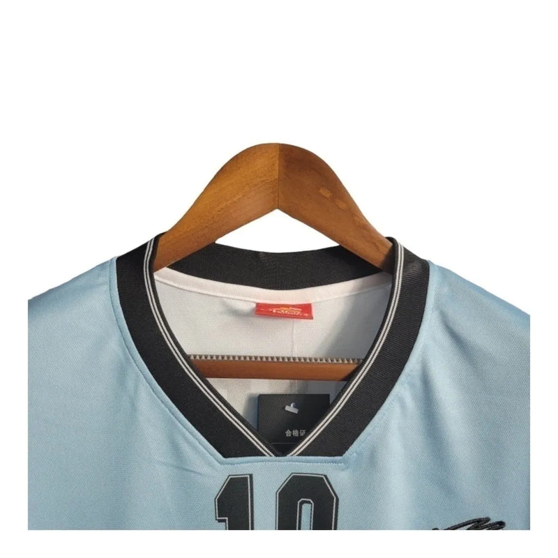 Camisa Retrô Seleção da Argentina 2010 Maradona - Fila Masculina - Azul com detalhes em branco e preto