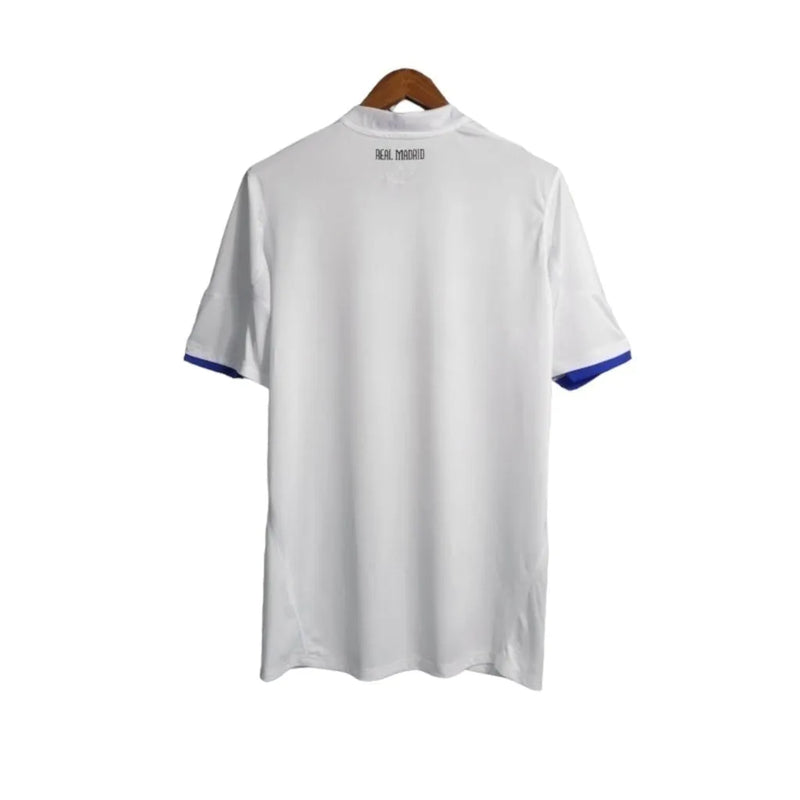 Camisa Retrô Real Madrid I 10/11 - Masculina Adidas - Branca com detalhes em azul