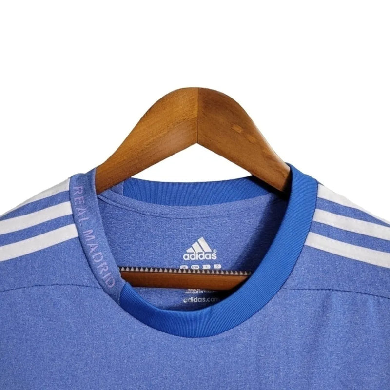 Camisa Retrô Real Madrid II 13/14 - Masculina Adidas - Azul com detalhes em branco