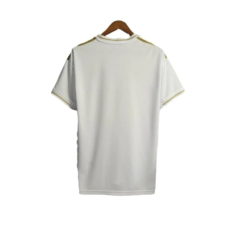 Camisa Retrô Real Madrid I 18/19 - Masculina Adidas - Branca com detalhes em dourado