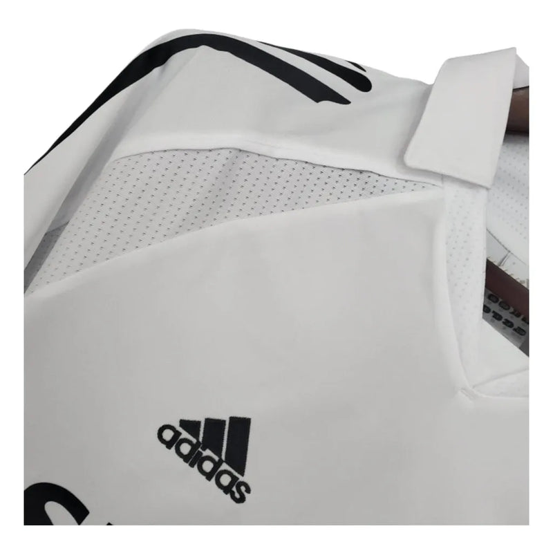 Camisa Retrô Real Madrid I 05/06 - Masculina Adidas - Branca com detalhes em preto