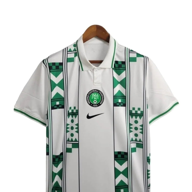 Camisa Nigéria 24/25 - Torcedor Nike Masculina - Branca com detalhes em verde