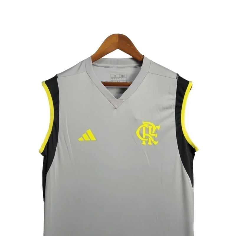 Camisa Regata Flamengo Treino 24/25 - Torcedor Adidas Masculina - Cinza com detalhes em preto e amarelo