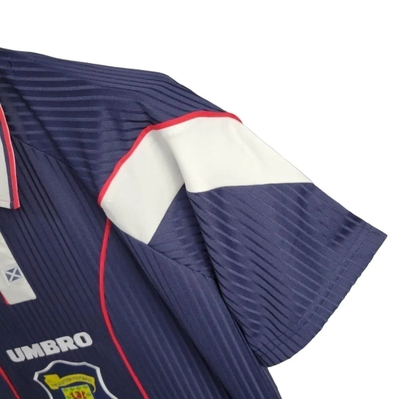 Camisa Retrô Escócia II 1996/1998 - Masculina Umbro - Azul com detalhes em vermelho e branco