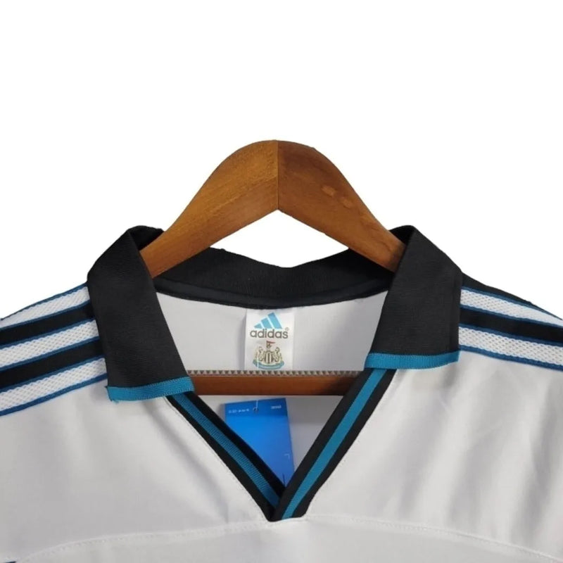 Camisa Retrô Newcastle II 1999/2000 - Masculina Adidas - Branca com detalhes em azul