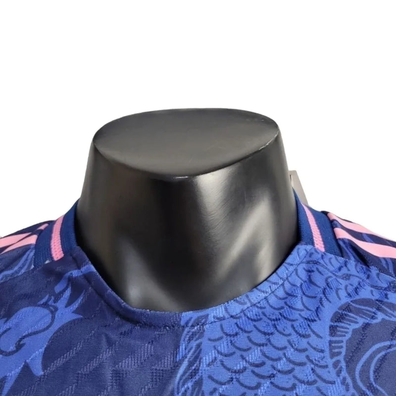 Camisa Real Madrid Edição especial 24/25 - Jogador Adidas Masculina - Azul com detalhes em rosa