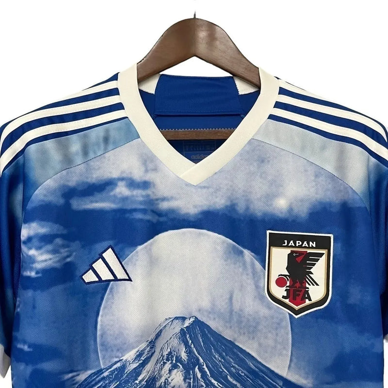 Camisa Japão Edição especial comemorativa 23/24 - Torcedor Adidas Masculina - Azul com detalhes em branco e vermelho