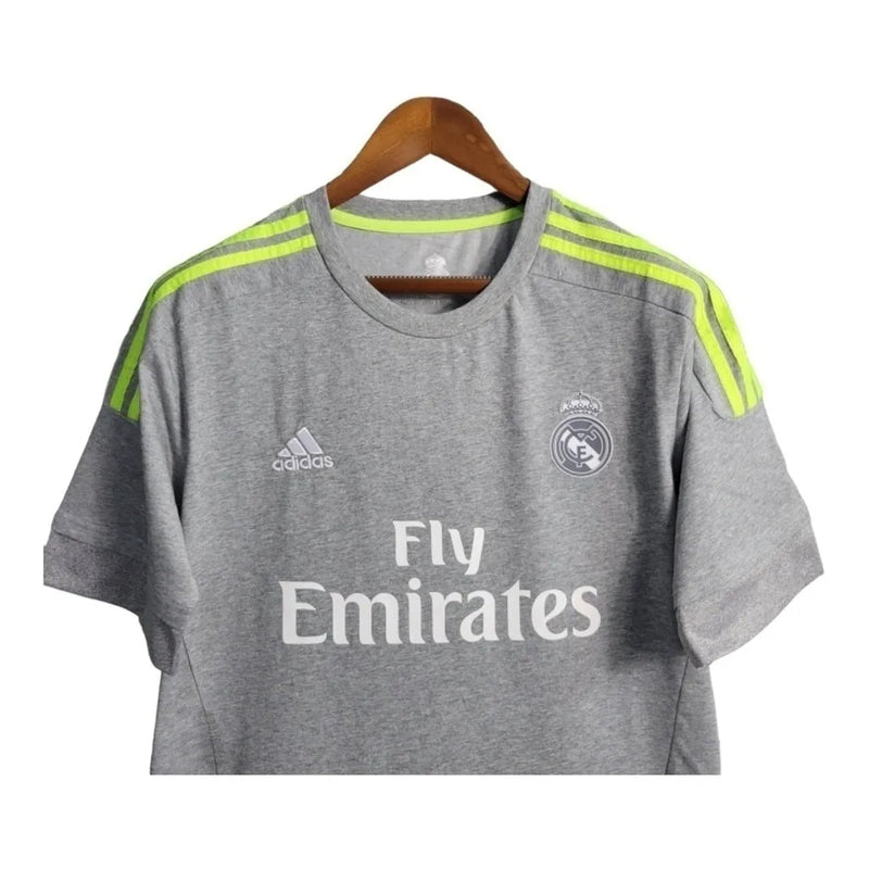 Camisa Retrô Real Madrid II 15/16 - Masculina Adidas - Cinza com detalhes em verde limão