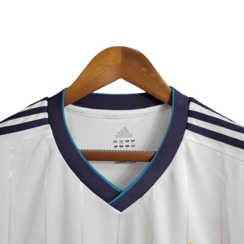 Camisa Retrô Real Madrid I 12/13 - Masculina Adidas - Branca com detalhes em azul