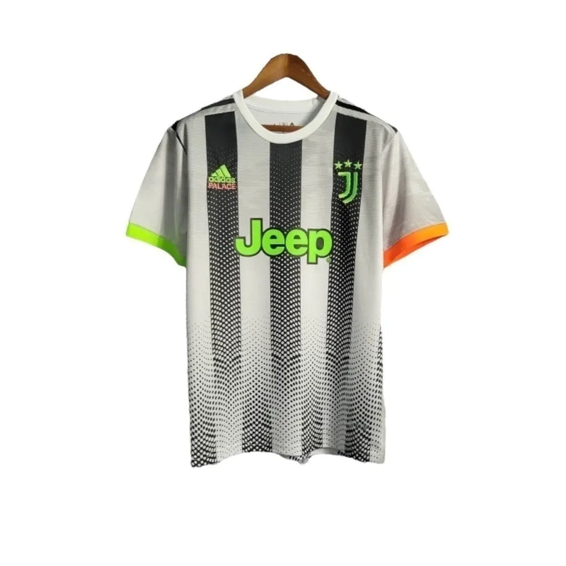 Camisa Retrô Juventus Edição especial 1919/1920 - Adidas Masculina - Branca com detalhes em preto e verde e laranja