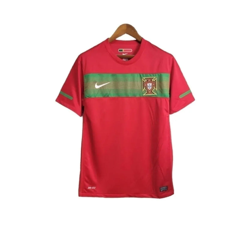 Camisa Retrô Seleção de Portugal I 2010 - Nike Masculina - Vermelha com detalhes em verde