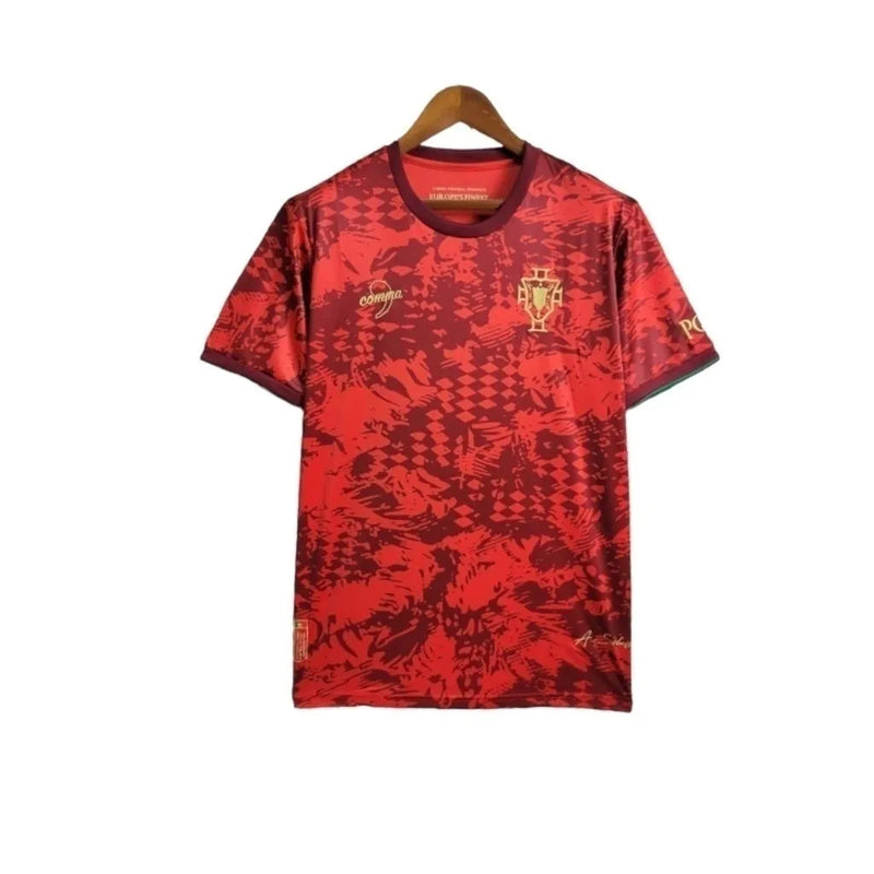 Camisa Seleção de Portugal Edição especial 24/25 - Torcedor Nike Masculina - Vermelha com detalhes em verde