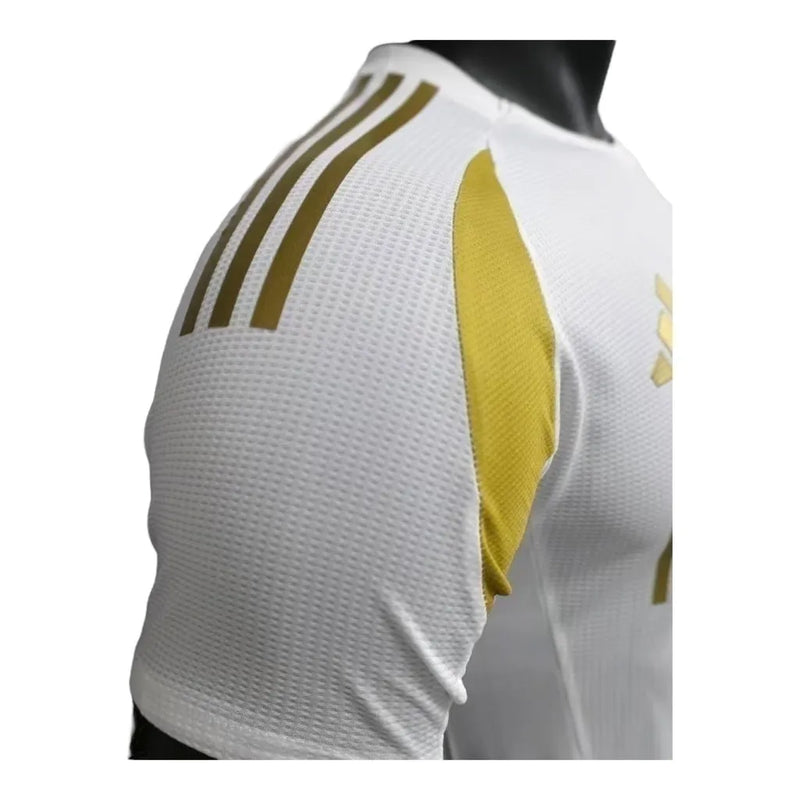 Camisa Al-Nassr III 24/25 - Jogador Adidas Masculina - Branca com detalhes em dourado