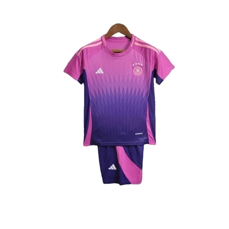 Kit Infantil Seleção da Alemanha II 24/25 - Adidas - Rosa com detalhes em roxo