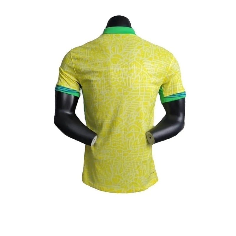 Camisa Seleção Brasileira I 24/25 - Jogador Nike Masculina - Amarela com detalhes em verde