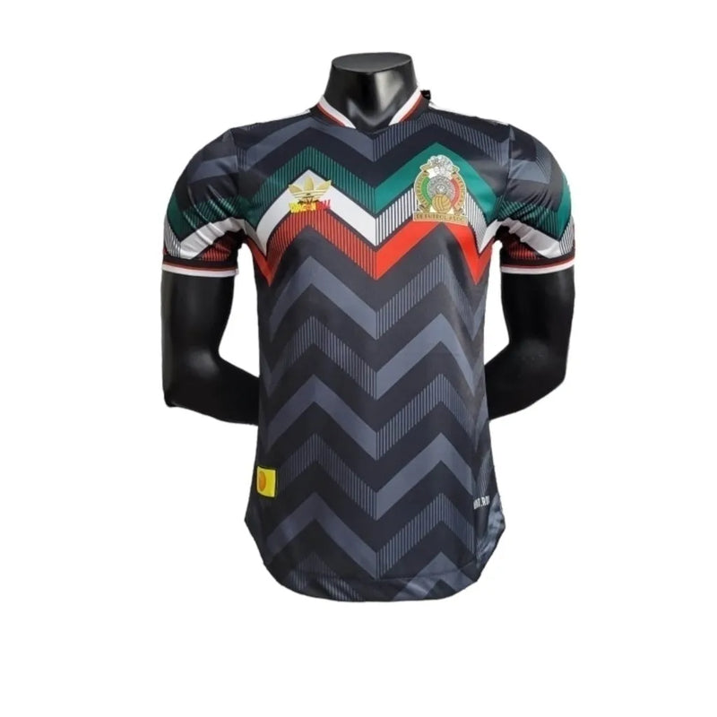 Camisa Seleção do México Edição especial 24/25 - Jogador Adidas Masculina - Preta com detalhes verde e vermelho e branco com detalhes do Dragon Ball