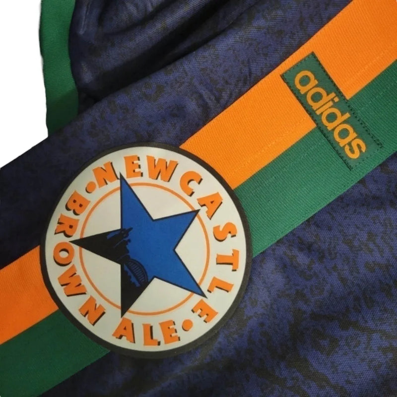 Camisa Newcastle United II Retrô 97/98- Adidas Masculina - Azul com detalhes em verde e laranja